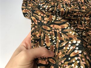 Patchwork stof - skøn samling af blade i brune toner, AGF